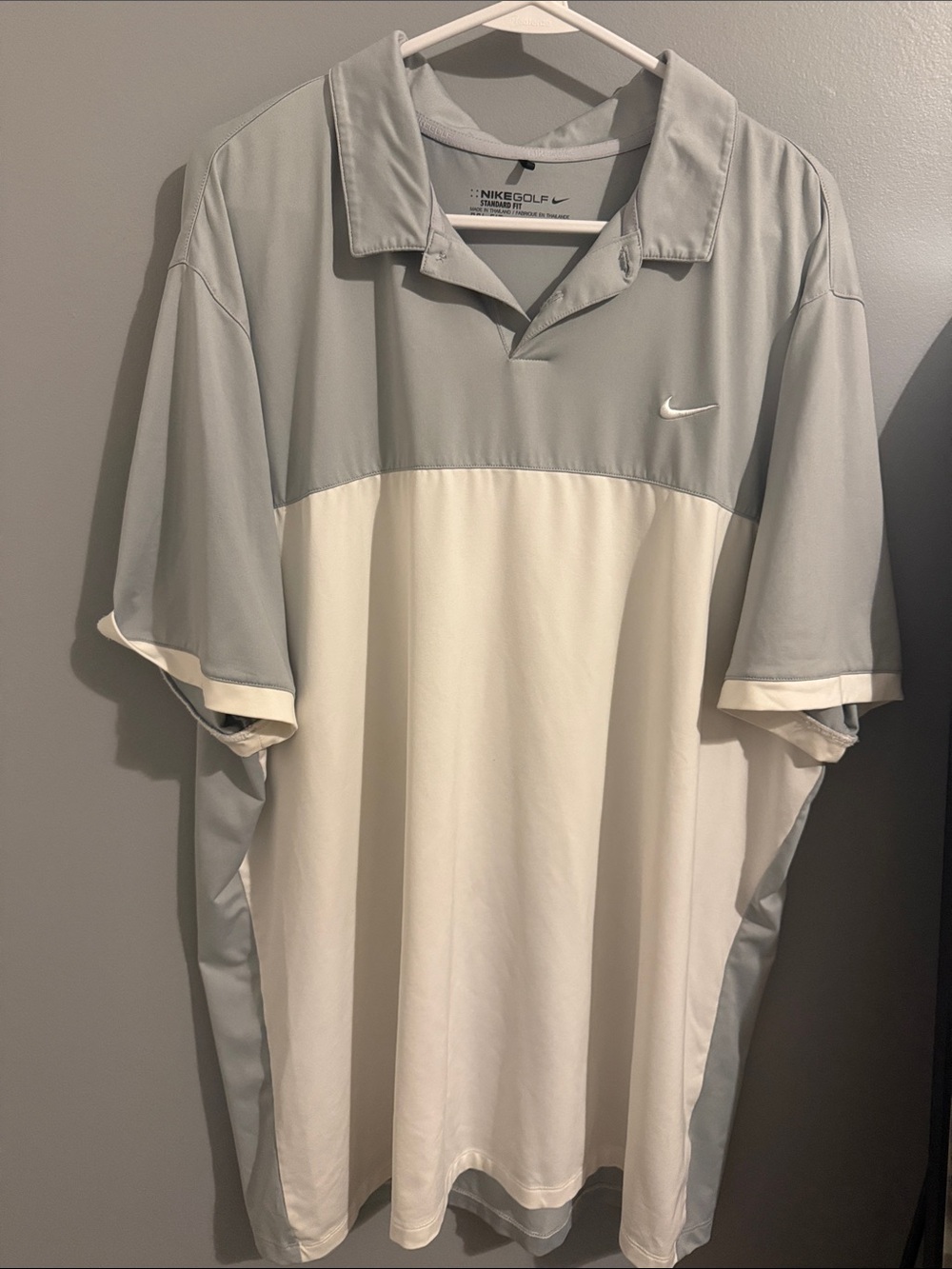 Nike Two-Tone Gray and White Performance Golf Polo